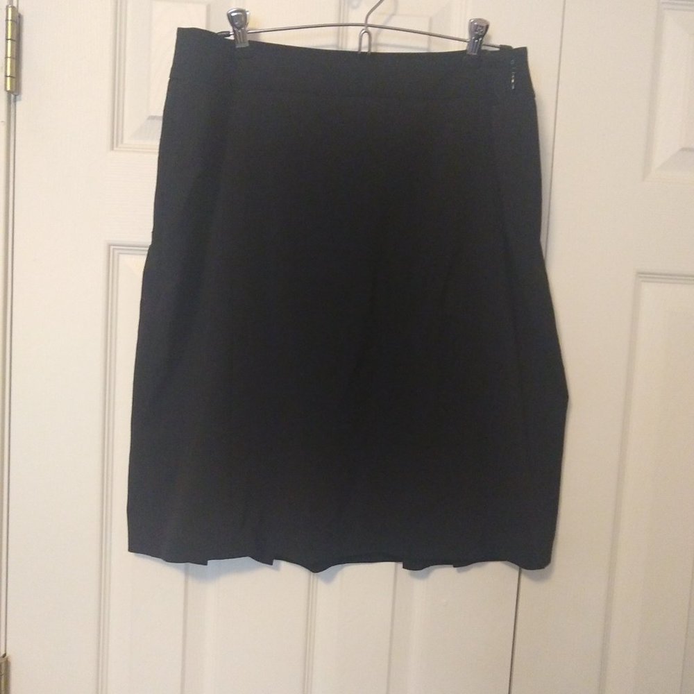 White House Black Market Skirt